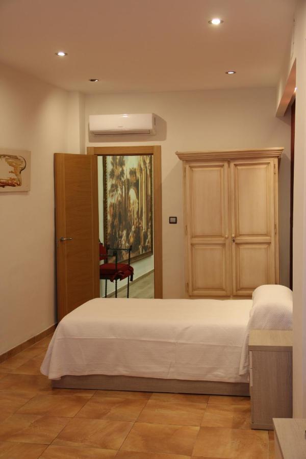 Hostal Poeta Machado Baeza Ngoại thất bức ảnh