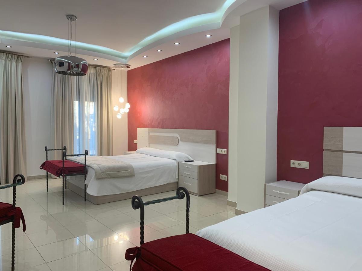 Hostal Poeta Machado Baeza Ngoại thất bức ảnh