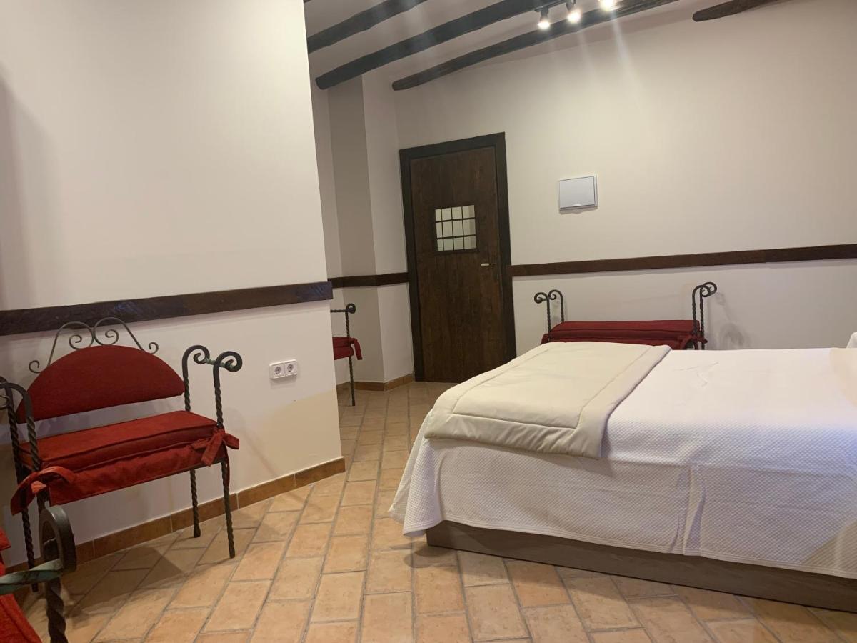 Hostal Poeta Machado Baeza Ngoại thất bức ảnh